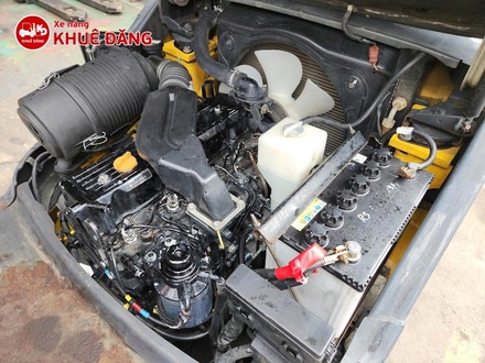 Xe nâng dầu 1.5 tấn Komatsu nâng cao 3m