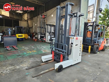 Xe nâng điện đứng lái 1.5 tấn nâng cao 6m Nichiyu FB1R15-80B-600