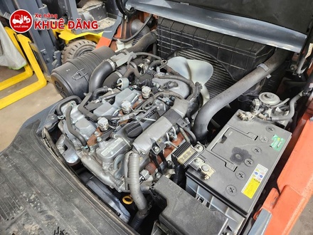 Xe Nâng 2 Tấn Toyota 02-8FD20 qua sử dụng